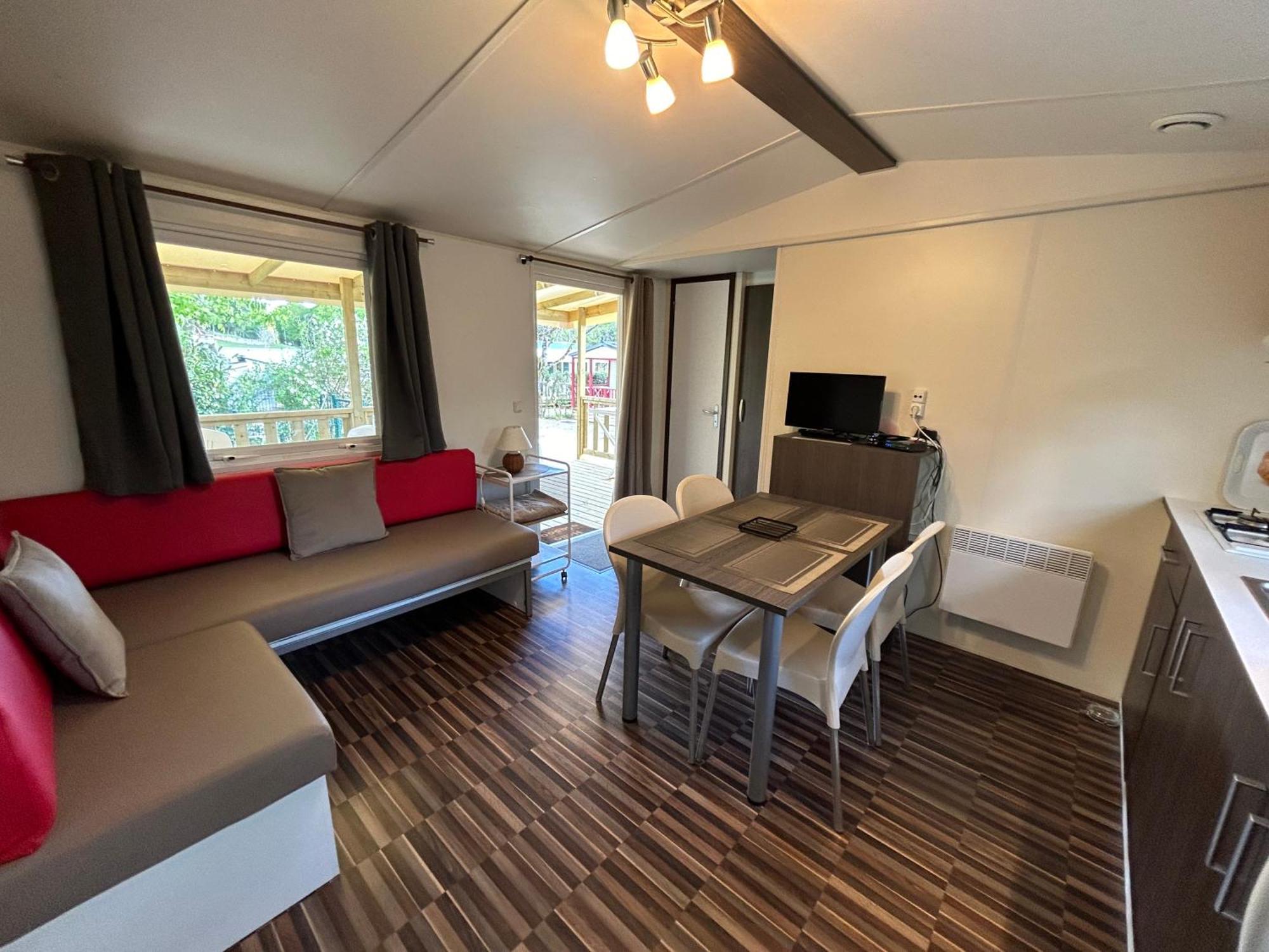 Les Pierres Chaudes Hotel Veyrignac Bagian luar foto